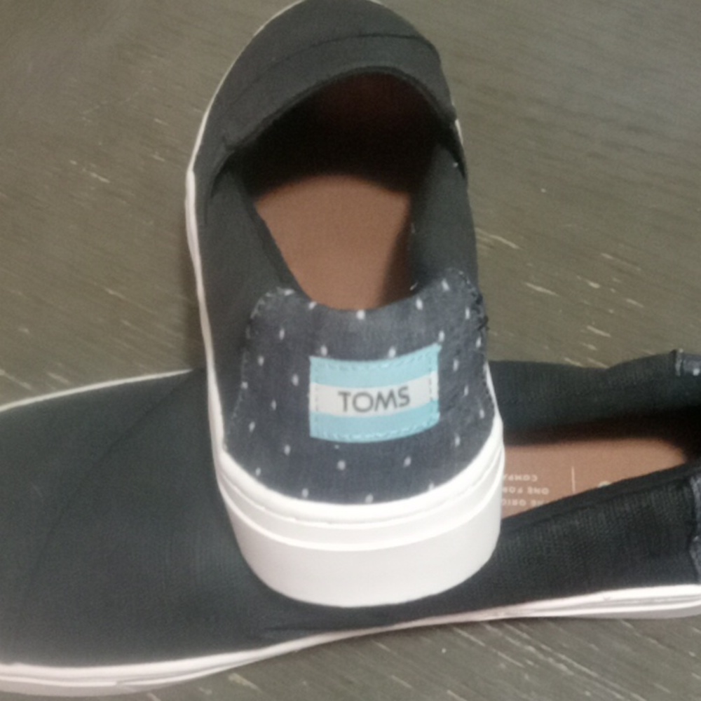 Was a gift but no my size no tags Iike new